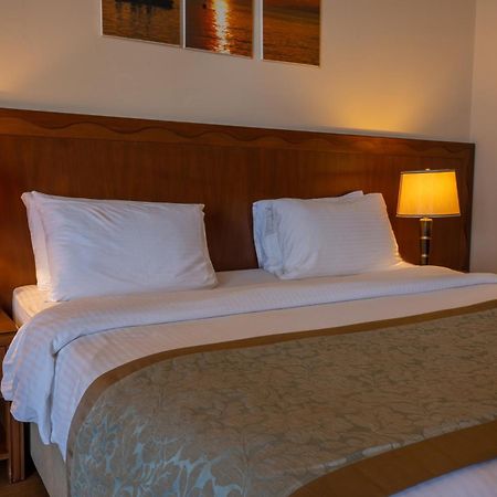 Jiyeh Marina Resort Hotel & Chalets Jieh Bagian luar foto