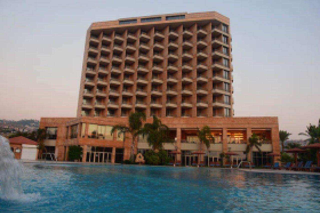 Jiyeh Marina Resort Hotel & Chalets Jieh Bagian luar foto