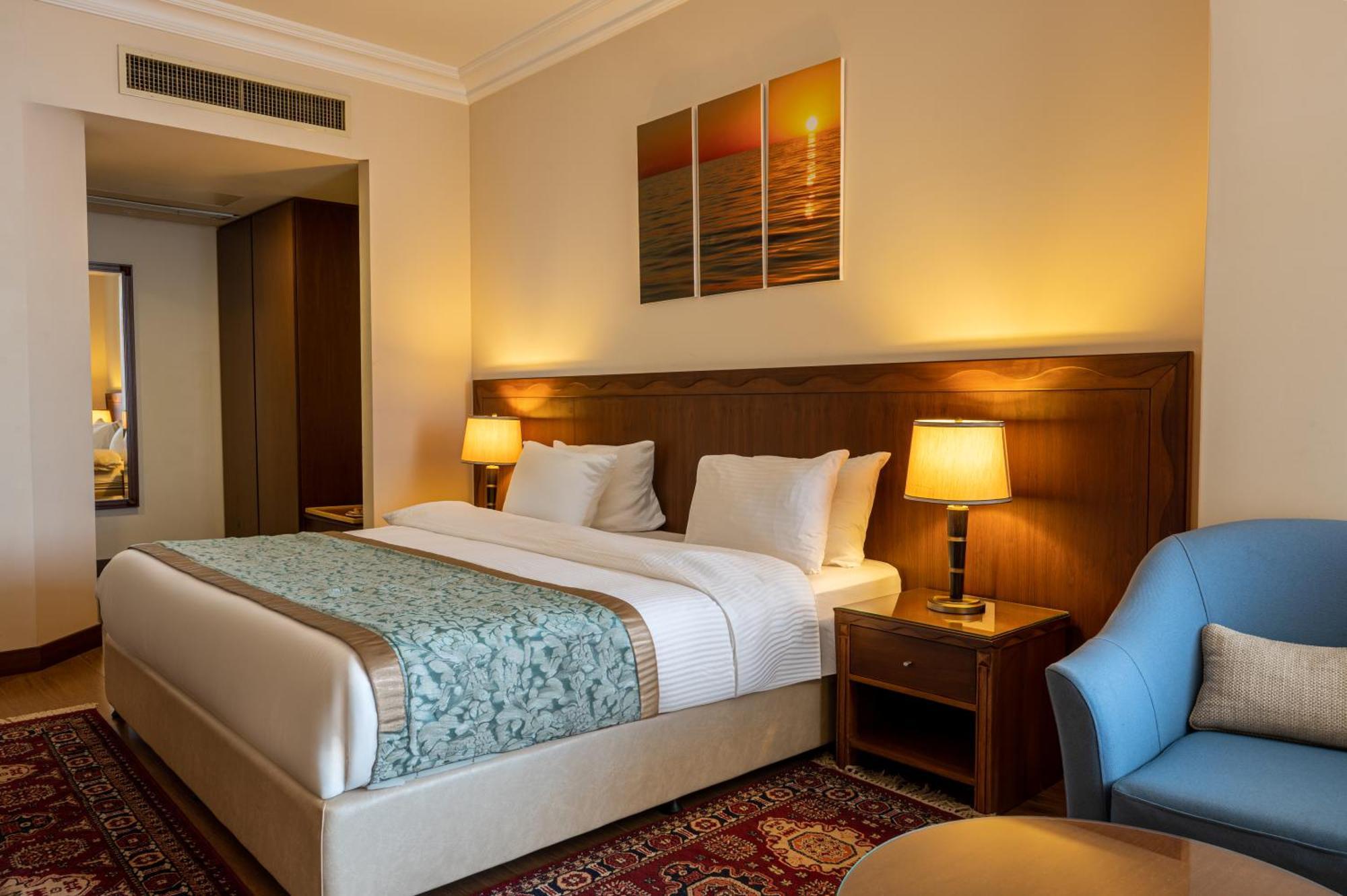 Jiyeh Marina Resort Hotel & Chalets Jieh Bagian luar foto