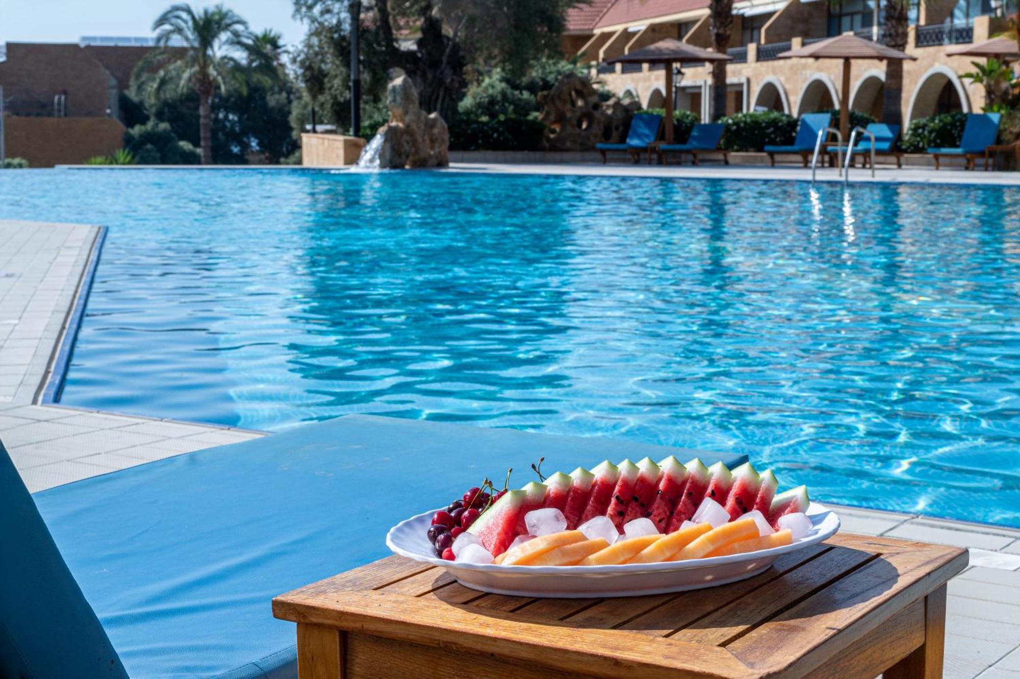 Jiyeh Marina Resort Hotel & Chalets Jieh Bagian luar foto