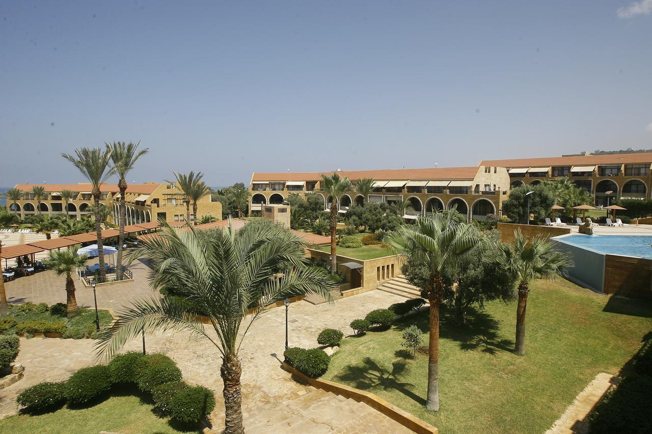 Jiyeh Marina Resort Hotel & Chalets Jieh Bagian luar foto