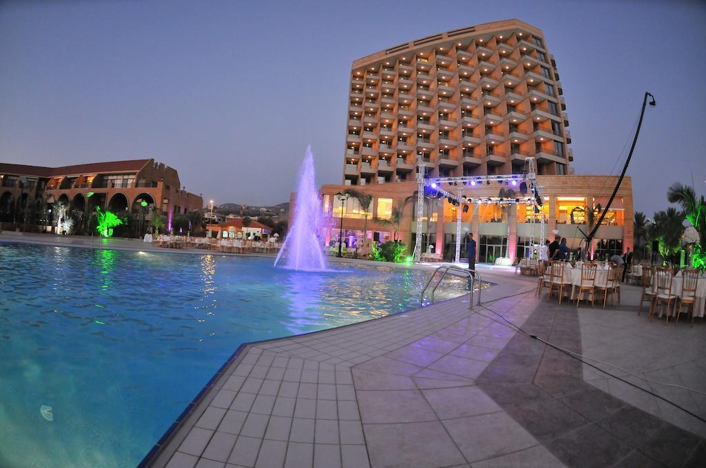 Jiyeh Marina Resort Hotel & Chalets Jieh Bagian luar foto